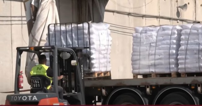 Ilustrasi --Truk-truk bantuan masuki Gaza/Foto: YouTube NBC News